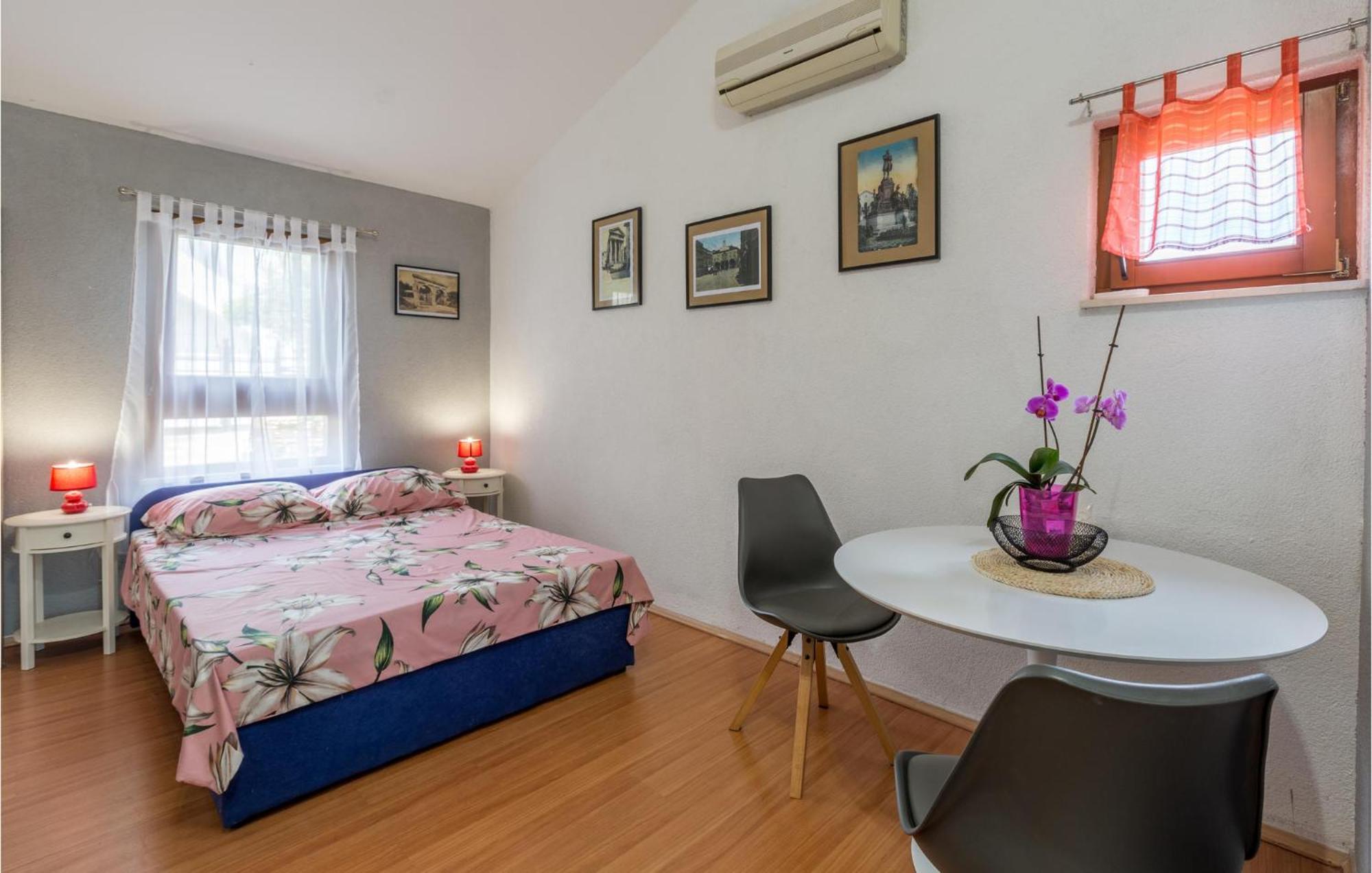 Beautiful Apartment In Jadreski With Wifi Εξωτερικό φωτογραφία